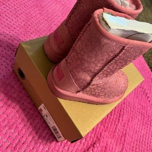 UGG Toddler Classic Glitter Leopard Boots